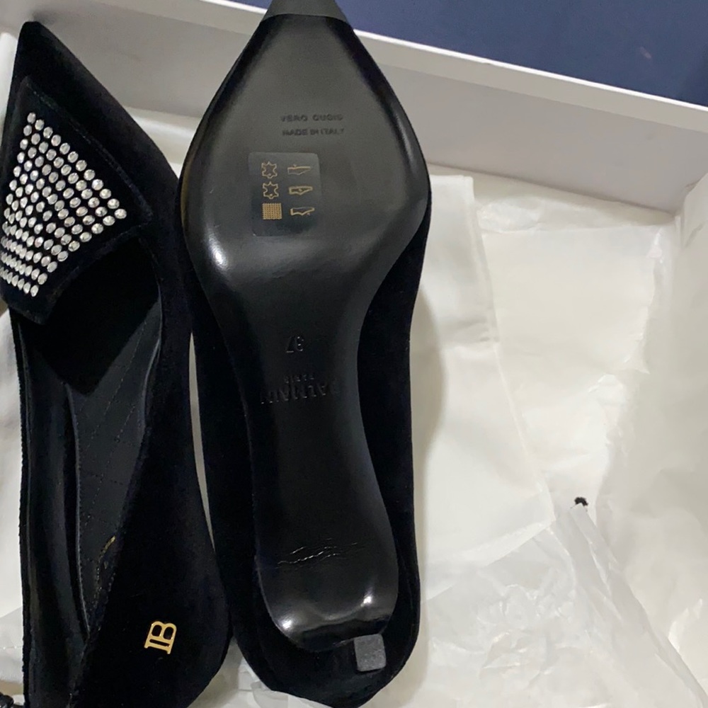 Never worn New beautiful Suede Balmain Shoes not my size